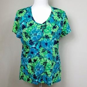 📍EUC📍Size L - Croft & Barrow V-neck Tee